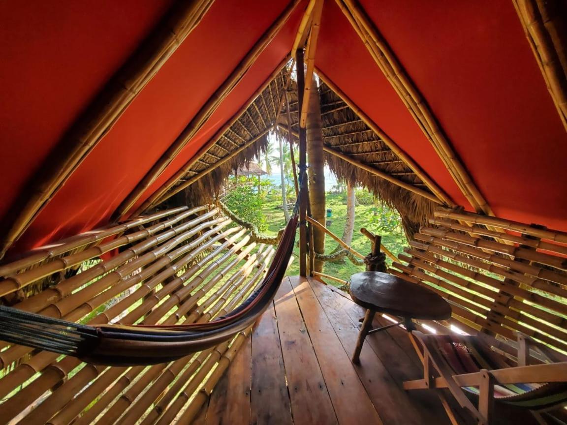 Derek'S Place Eco-Lodge Little Corn Island Esterno foto