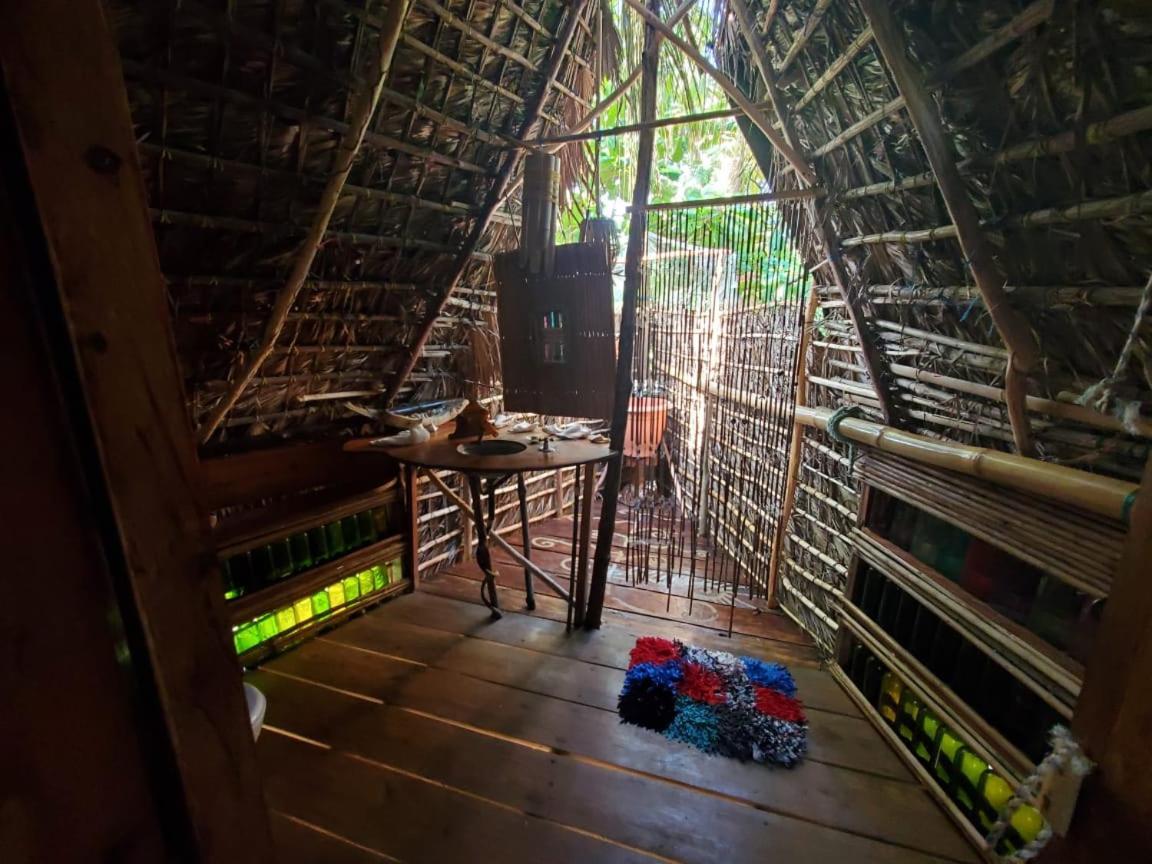 Derek'S Place Eco-Lodge Little Corn Island Esterno foto
