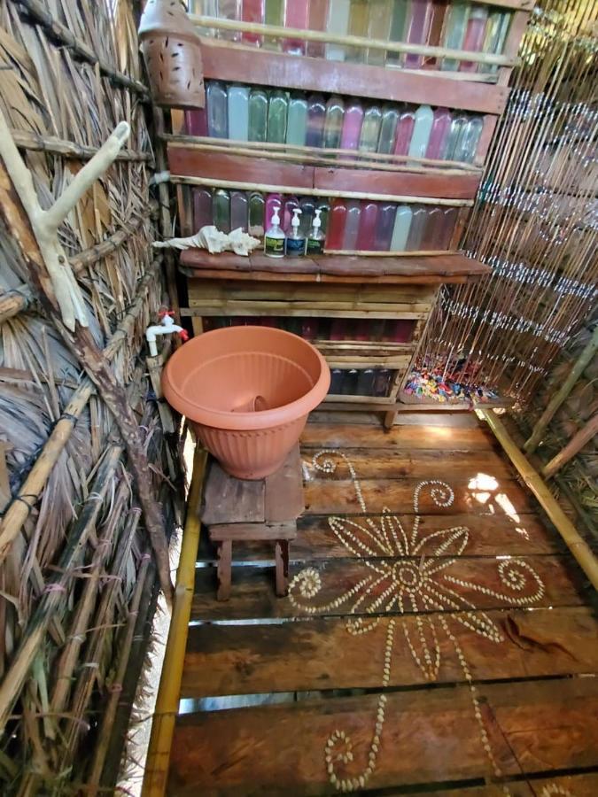Derek'S Place Eco-Lodge Little Corn Island Esterno foto