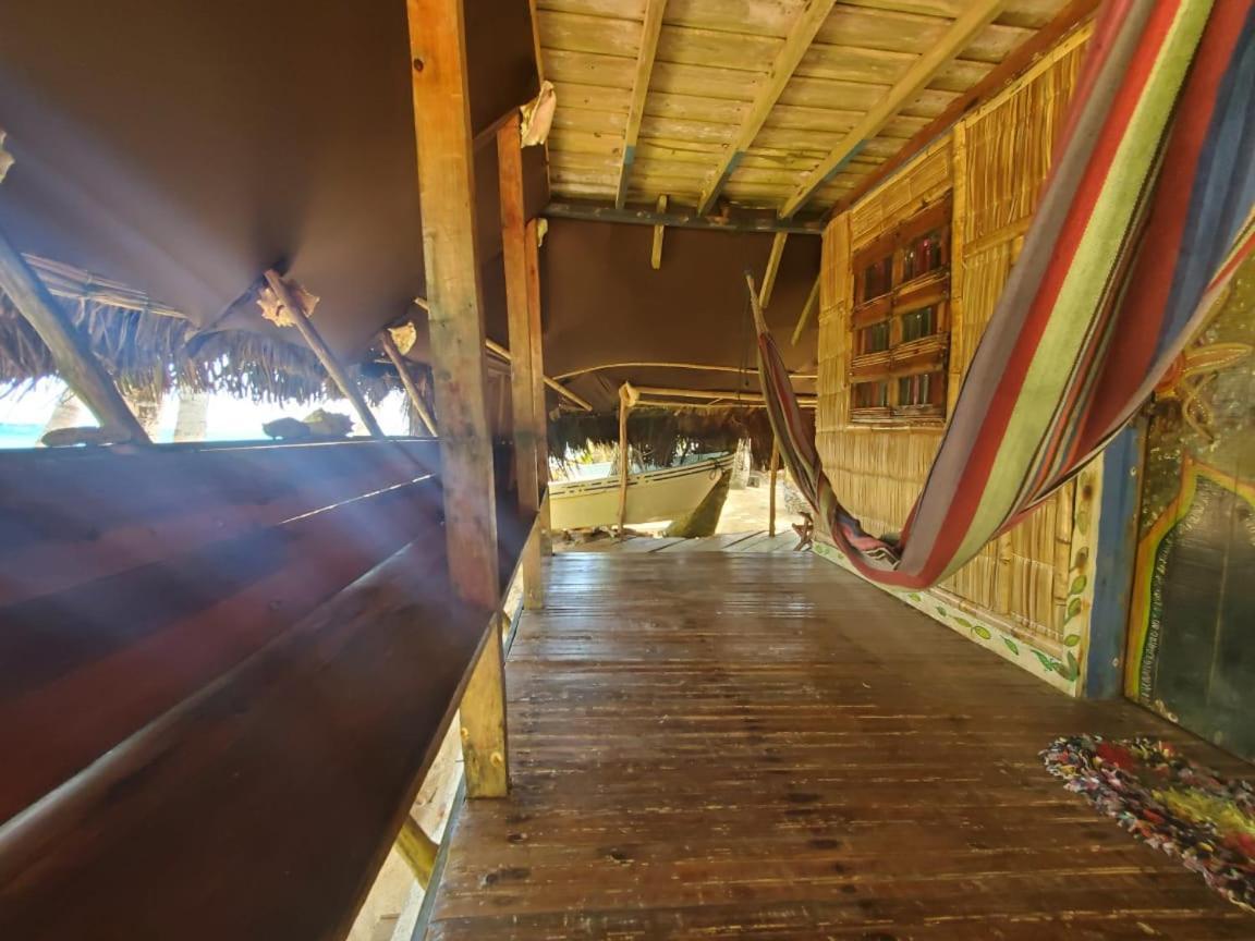 Derek'S Place Eco-Lodge Little Corn Island Esterno foto