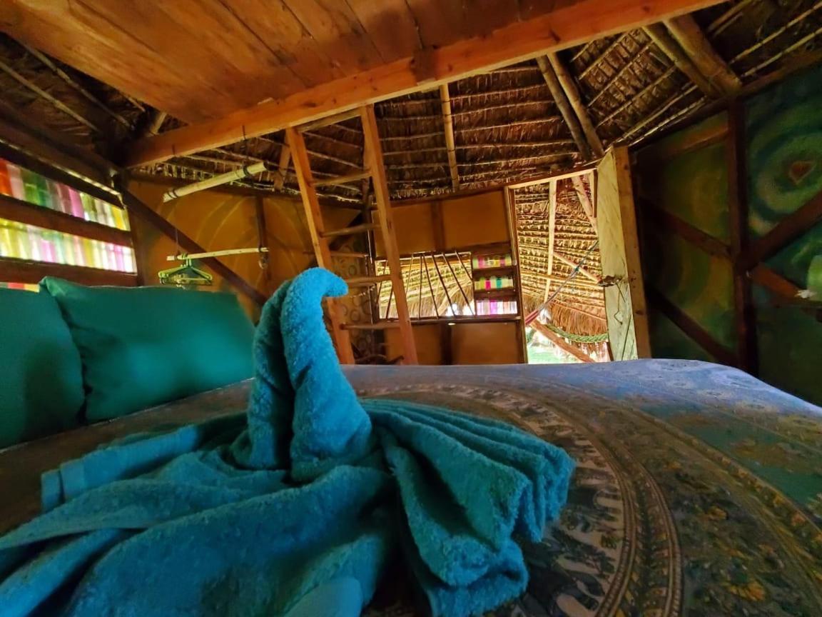 Derek'S Place Eco-Lodge Little Corn Island Esterno foto